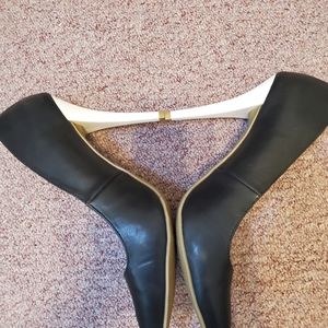 Black/White heels